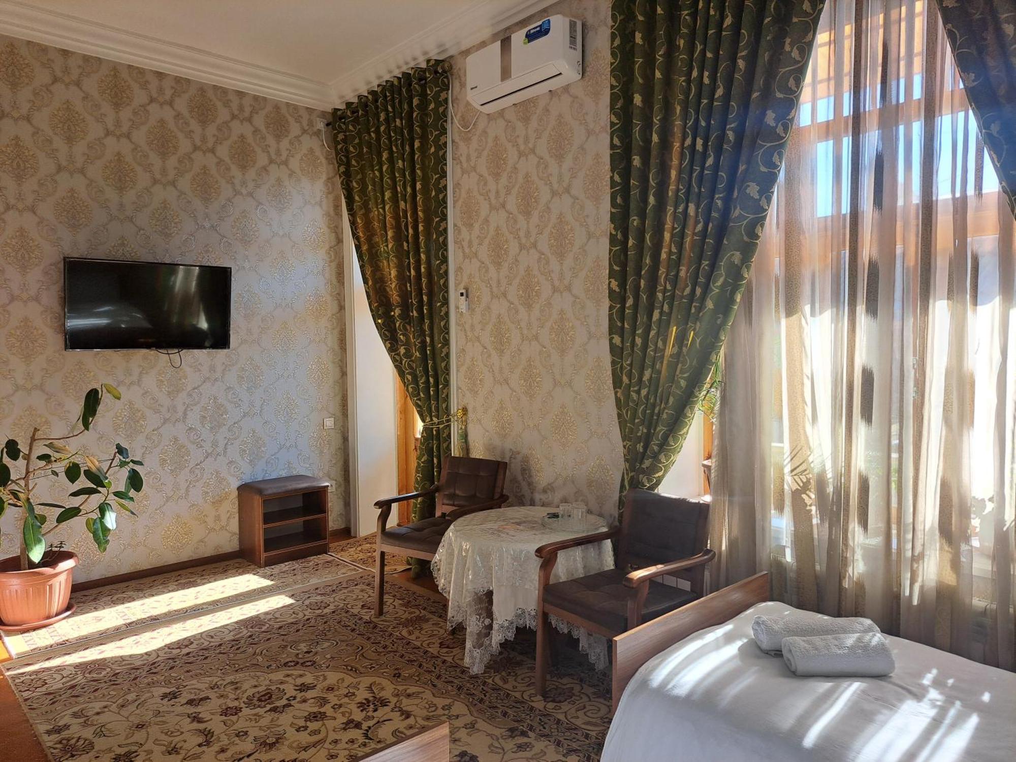Royal Lux Guest House サマルカンド エクステリア 写真